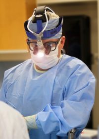 surgeon-1049534_640